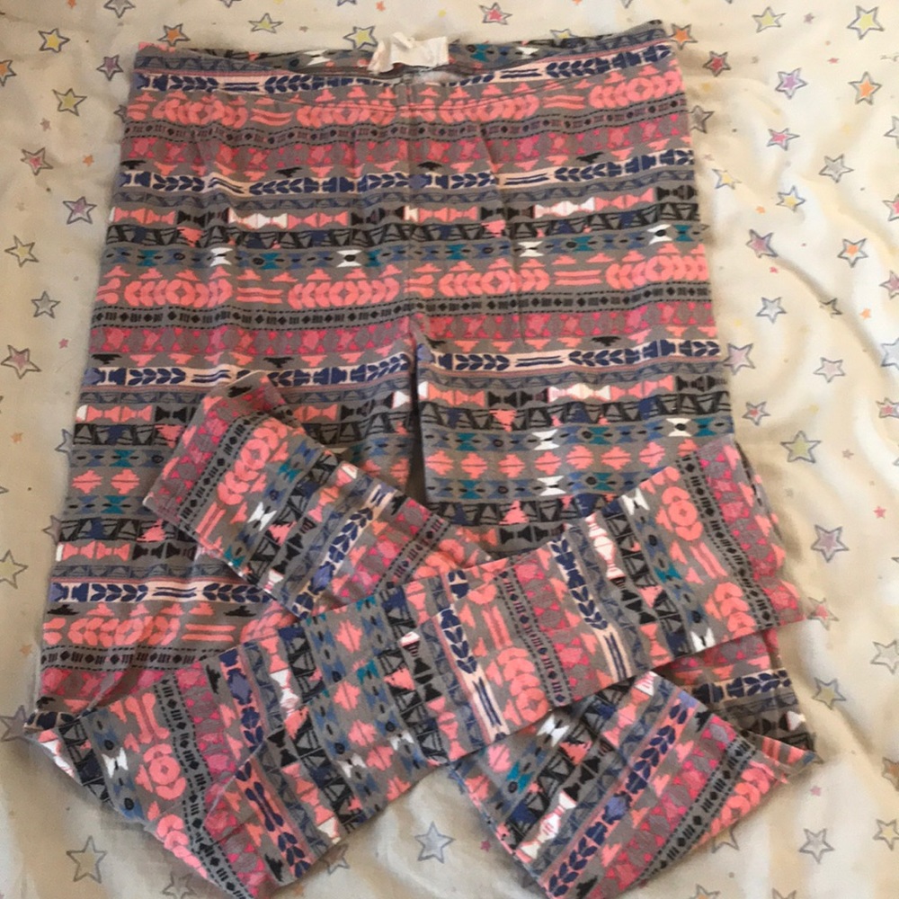 Grey/coral combo colored leggings
